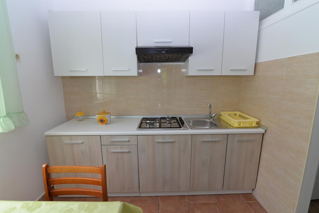 Apartment Nevena Mali Lošinj Buitenkant foto